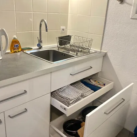 Maisonnette 300m Privatunterkunft
