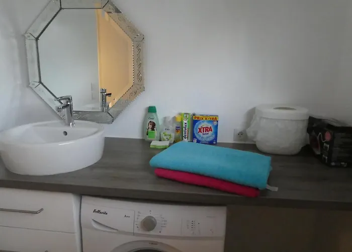 Maisonnette 300m آركاشو