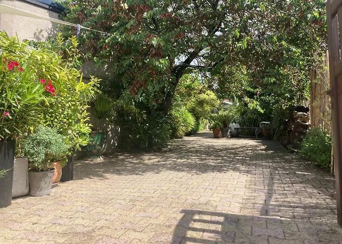 Maisonnette 300m آركاشو