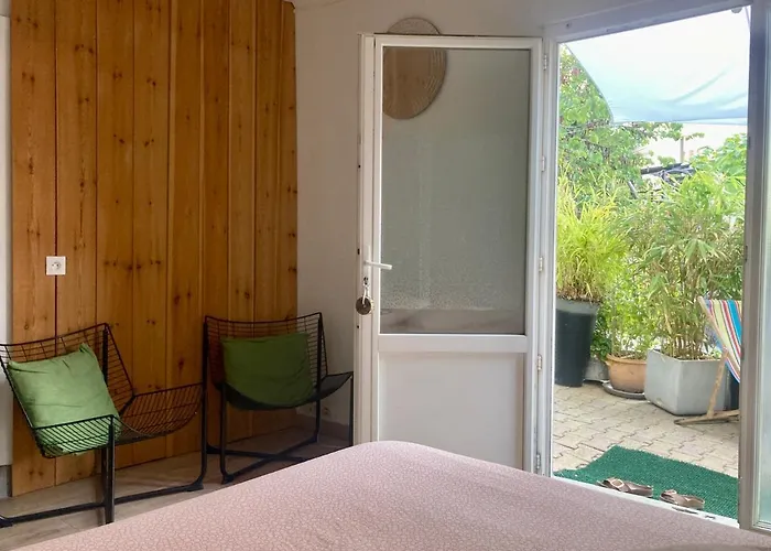 Maisonnette 300m شقة *