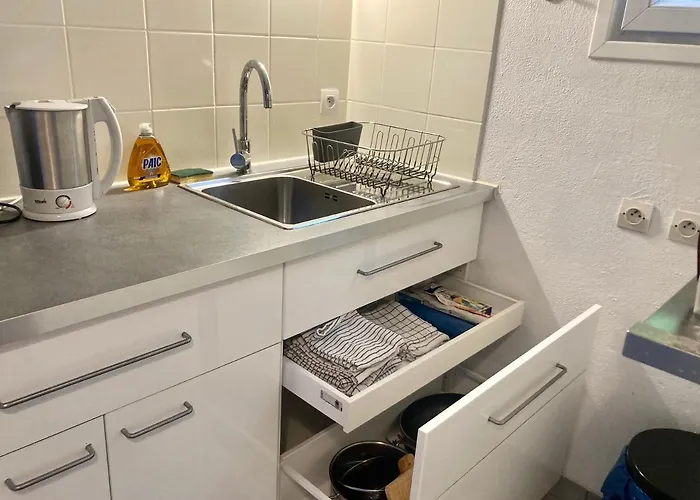 Maisonnette 300m شقة